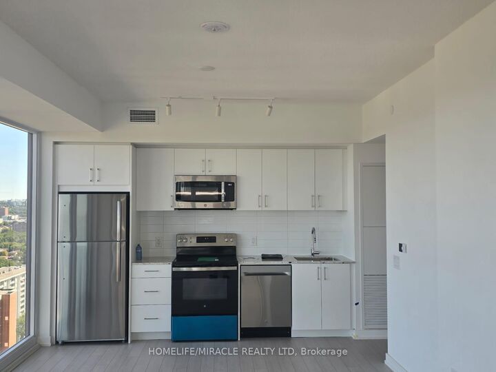 Property Photo:  4010 Eglinton Avenue W 2319  ON M9A 0G5 