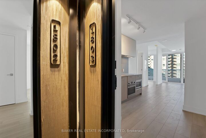 Property Photo:  36 Olive Avenue 1803  ON M2N 0M4 