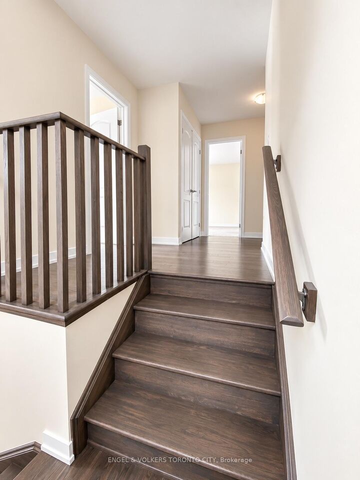 Property Photo: 84 Sundin Drive ON N3W 0H2