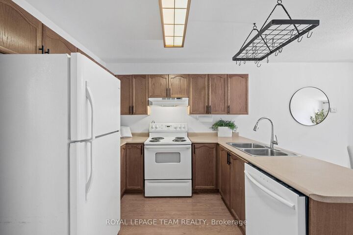 Property Photo:  5744 Andrasi Crescent B  ON K0A 2W0 