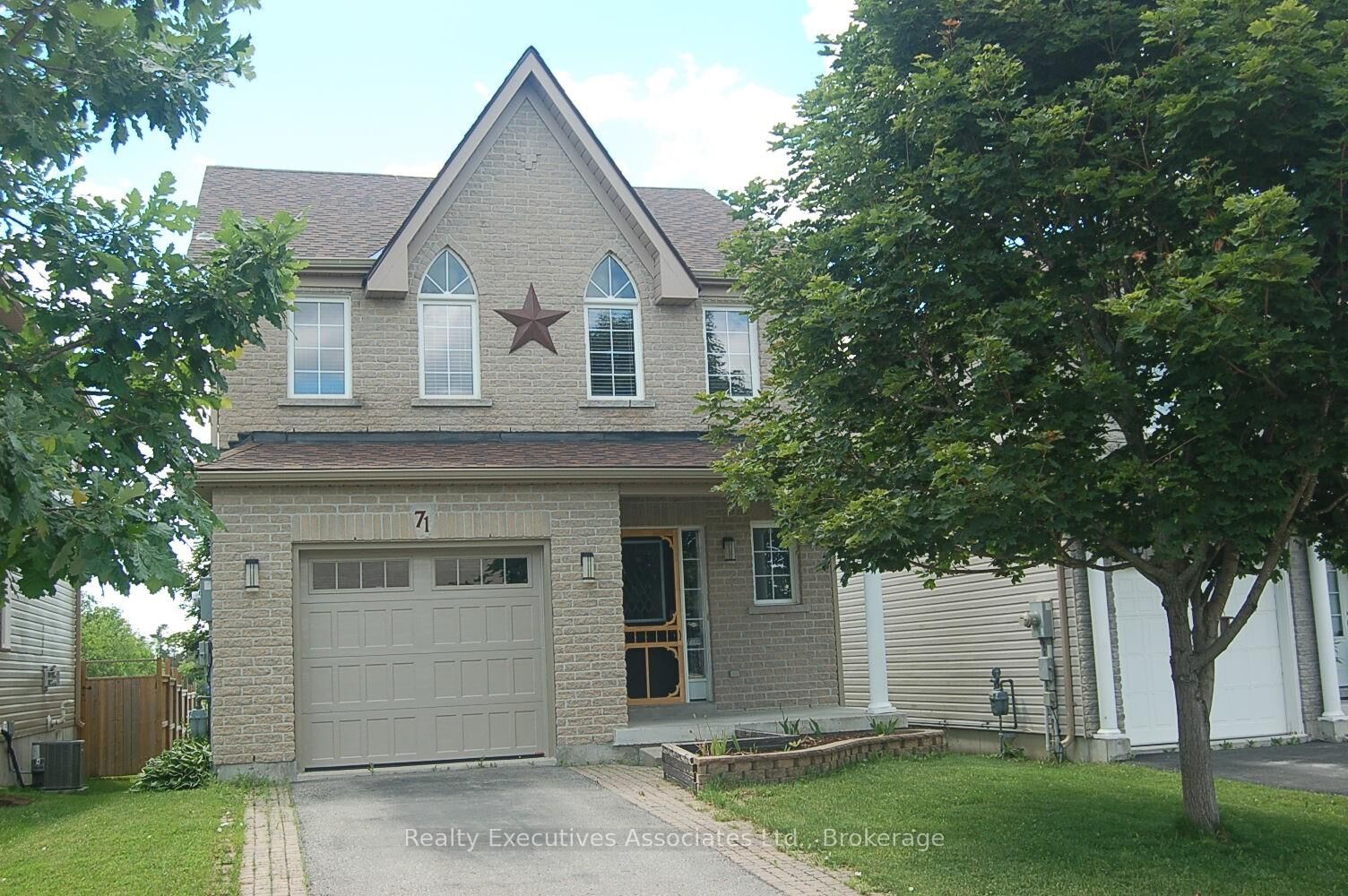 Property Photo: 71 Truax Street ON K9V 0E3
