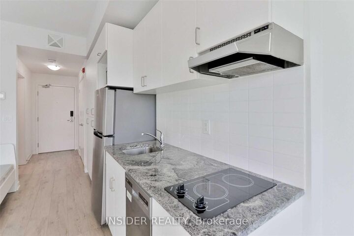 Property Photo:  1800 Simcoe Street N 311  ON L1G 0C2 