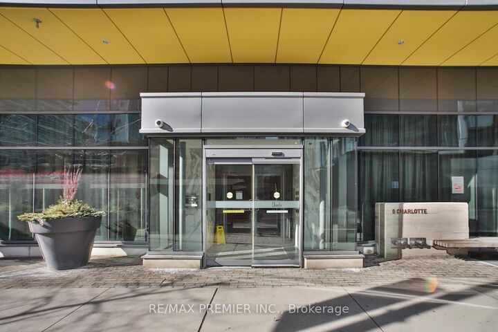 Property Photo:  8 Charlotte Street 1606  ON M5V 0K4 