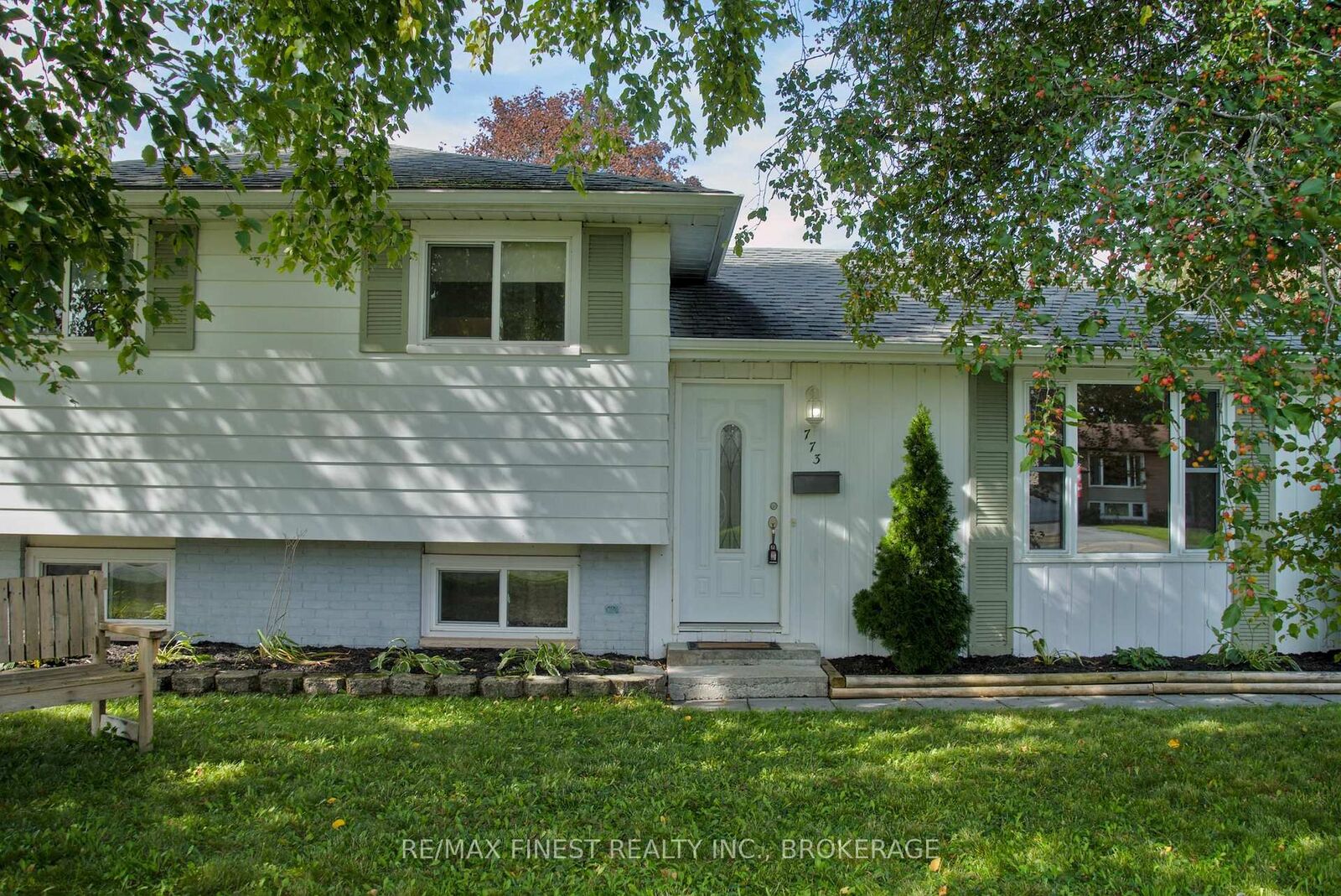Property Photo:  773 Clark Crescent  ON K7M 6E7 