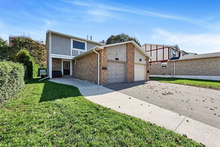 Property Photo:  88 Red River Crescent  ON M1B 1Z6 
