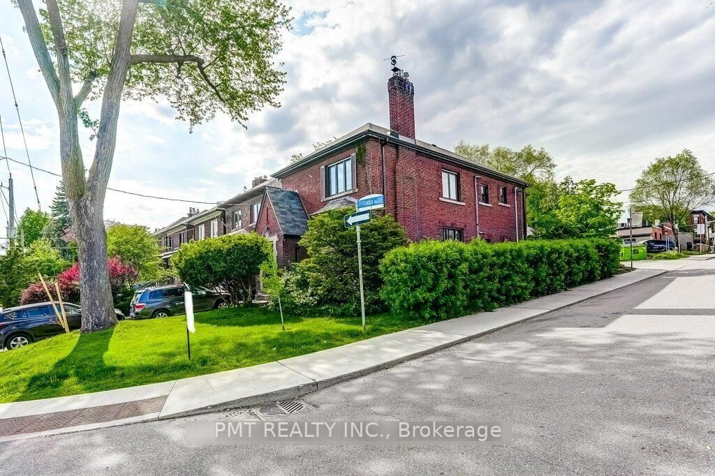 Property Photo: 2 Larkin Avenue Upper ON M6S 1L8