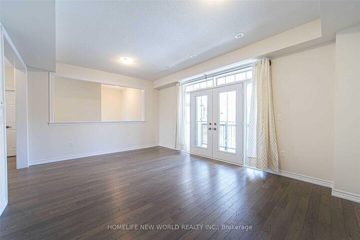Property Photo: 5 Delft Drive ON L6C 0Z3