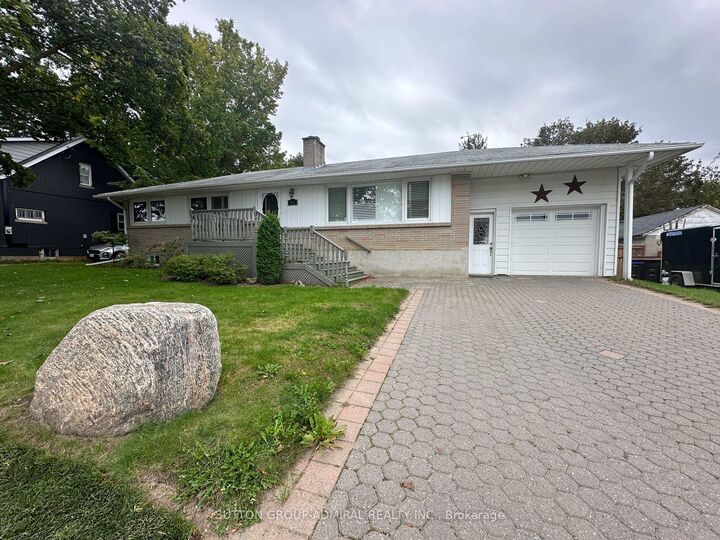 Property Photo:  94 Queen Street S  ON L0G 1W0 