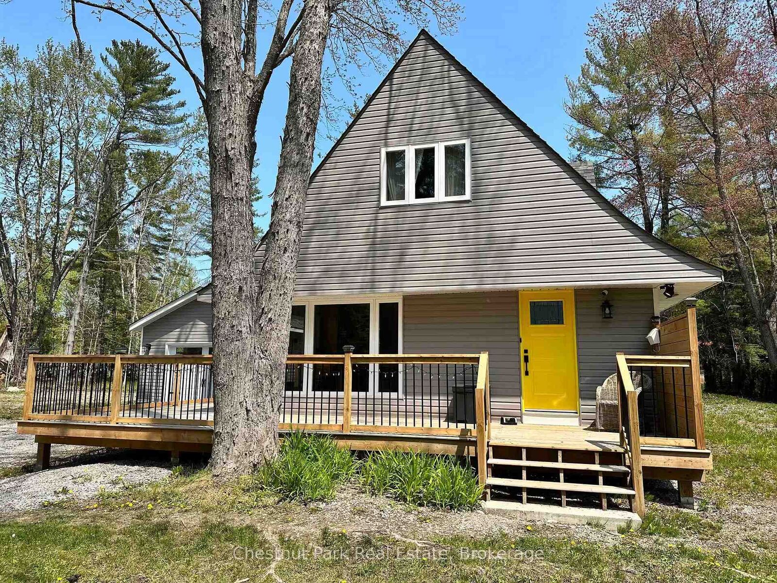 Property Photo:  1002 Chippawa Avenue  ON P1P 1T5 