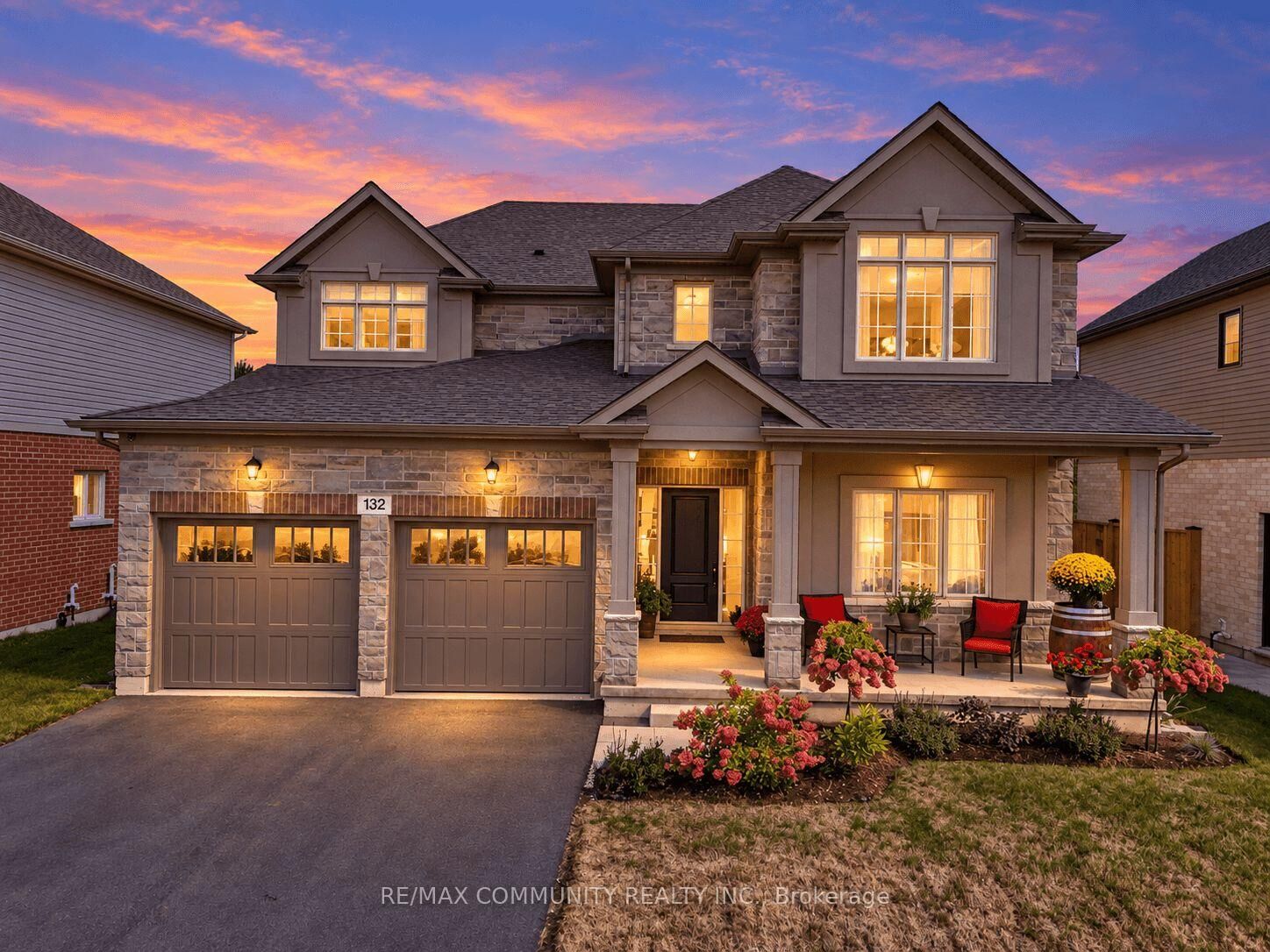 Property Photo:  132 Westcott Road  ON L3C 0K9 