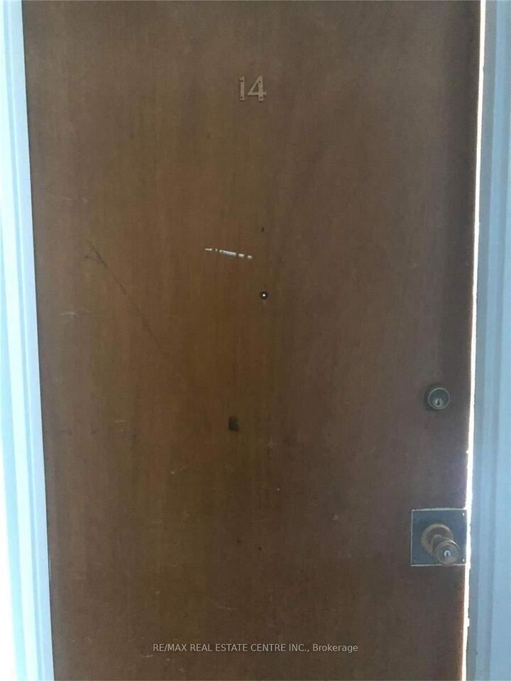 Property Photo:  2362 Islington Avenue 14  ON M9W 3X3 