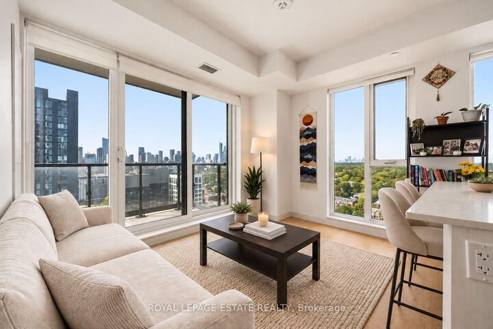 Property Photo: 130 River Street 2008 ON M5A 0R8