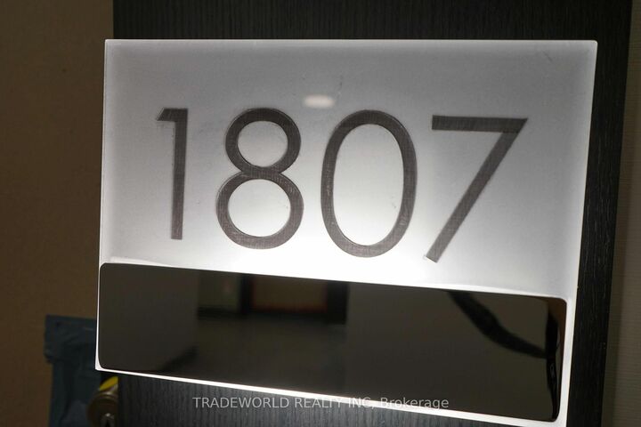 Property Photo: 365 Church Street 1807 ON M5B 0B5
