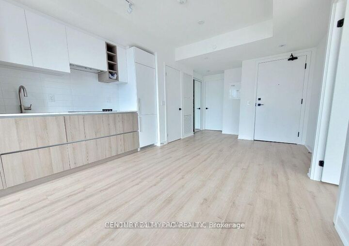 Property Photo:  319 Jarvis Street 1903  ON M5B 0C8 