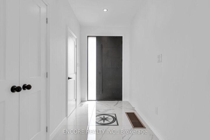 Property Photo:  36 Regent Street  ON K0L 1L0 