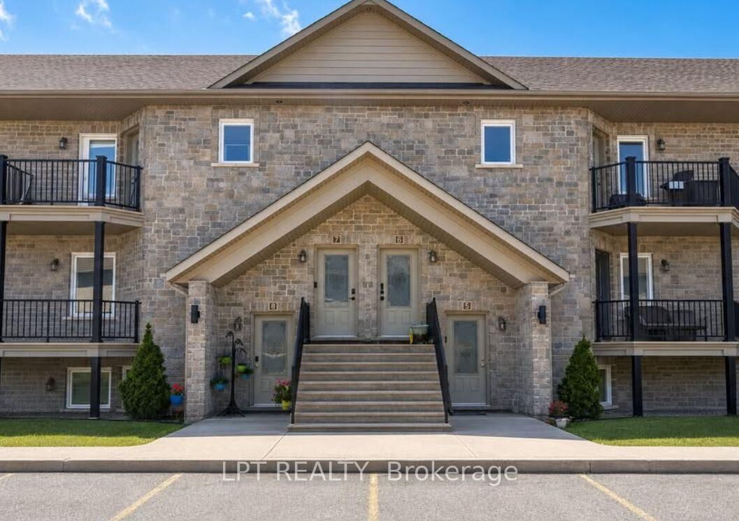 Property Photo:  39 Main Street  ON K0A 2M0 