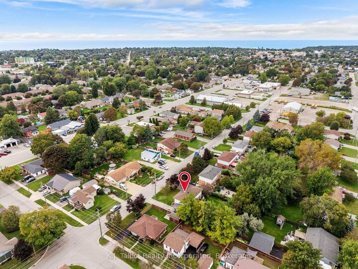 Property Photo: 313 Cambridge Street ON N7A 4G4