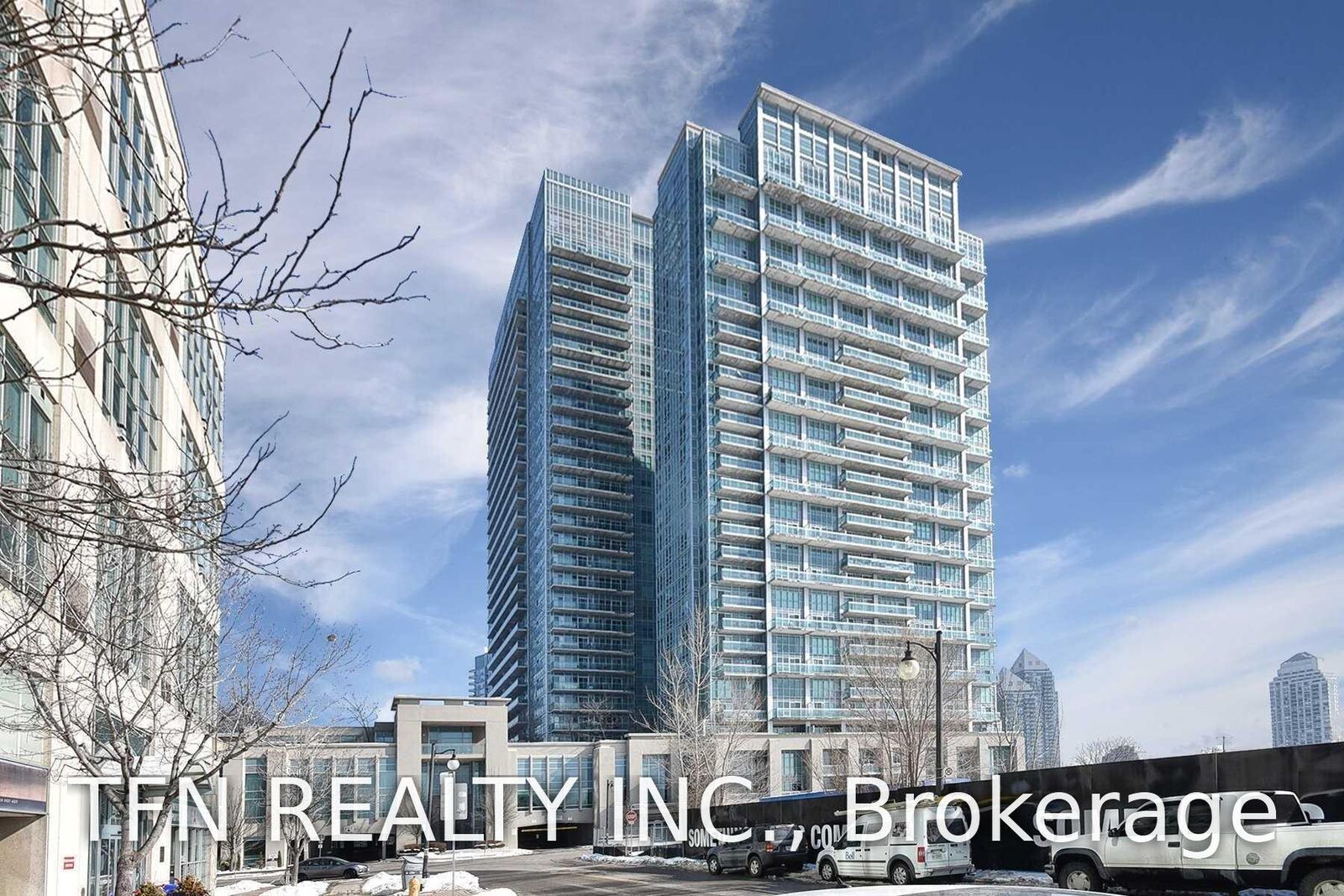 Property Photo:  165 Legion Road N 532  ON M8Y 0B3 