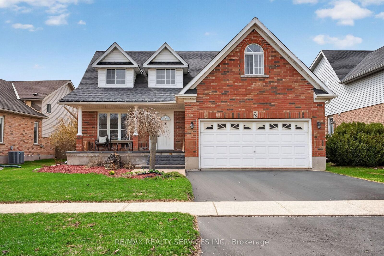 Property Photo:  70 Hunter Road  ON L9W 5C5 