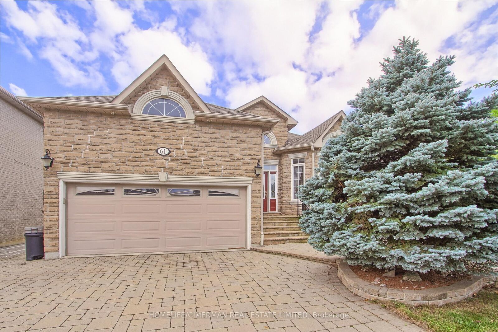 Property Photo:  61 Pemberton Road  ON L4C 3T5 