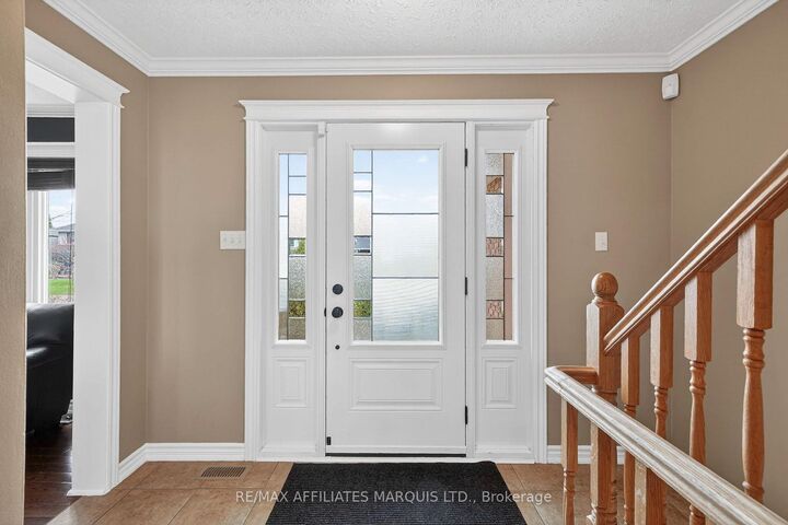 Property Photo:  1337 Patricia Place  ON K6H 6X9 