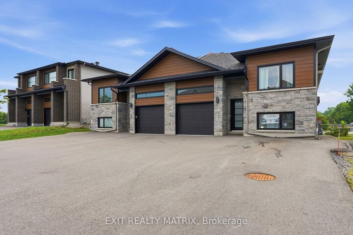 Property Photo:  47 Cambridge Street  ON K0A 2M0 