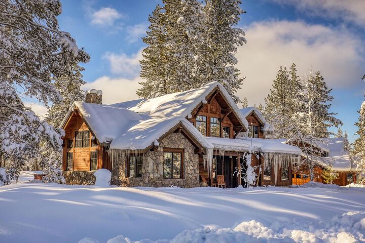 Property Photo: 12458 Lookout Loop #F36-09 CA 96161-0212