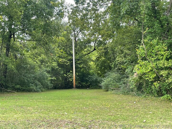 Property Photo: 920 S 24th Street OK 74401