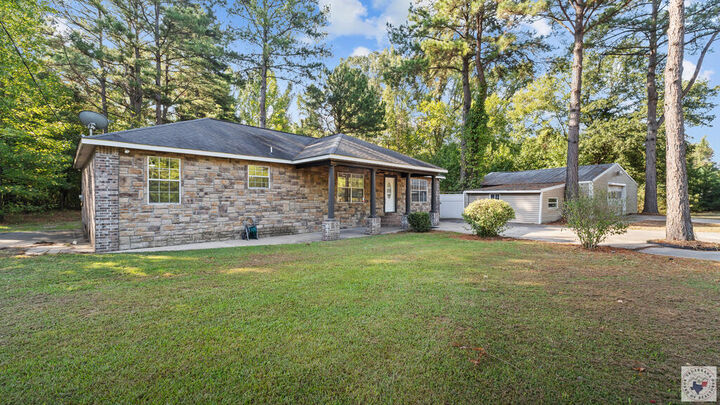 Property Photo:  5624 E Broad St.  AR 71854 