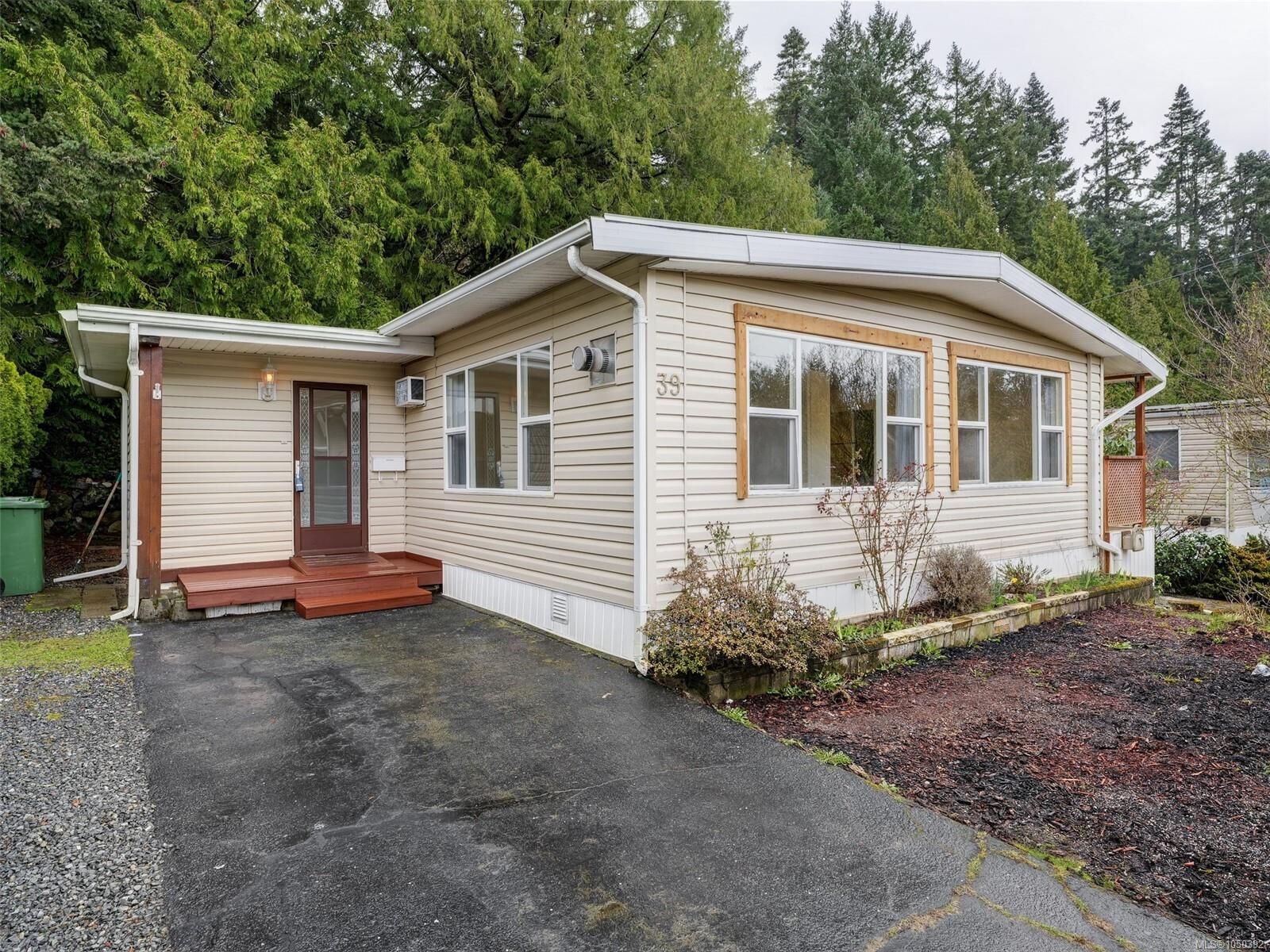 Property Photo: 2587 Selwyn Rd #39 BC V9B 4V4
