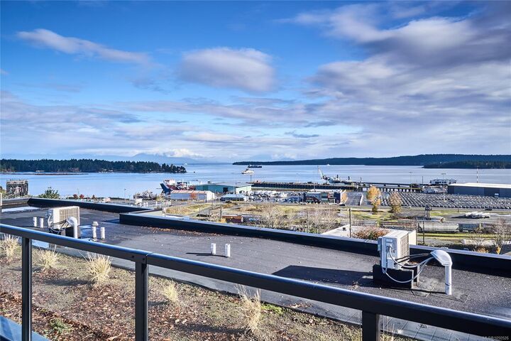 Property Photo:  45 Haliburton St #404  BC V9R 4V6 