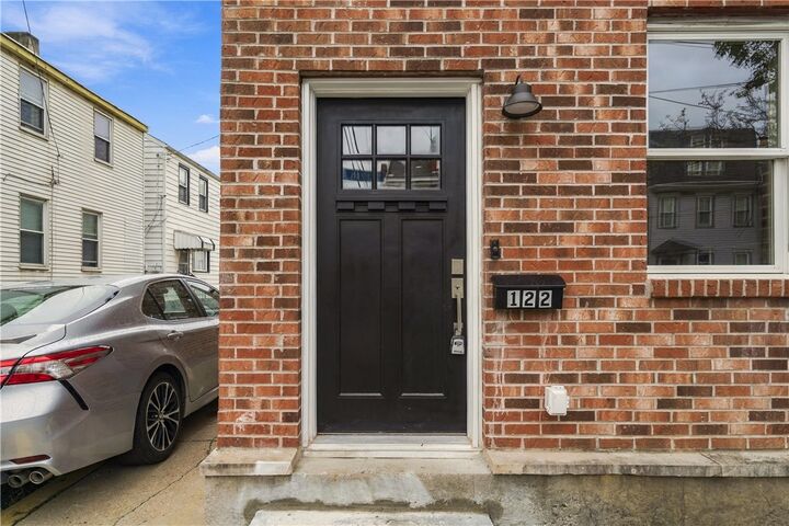 Property Photo: 122 S 19th St PA 15203
