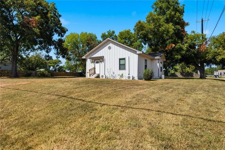 Property Photo:  808 North Washington Avenue  TX 77803 