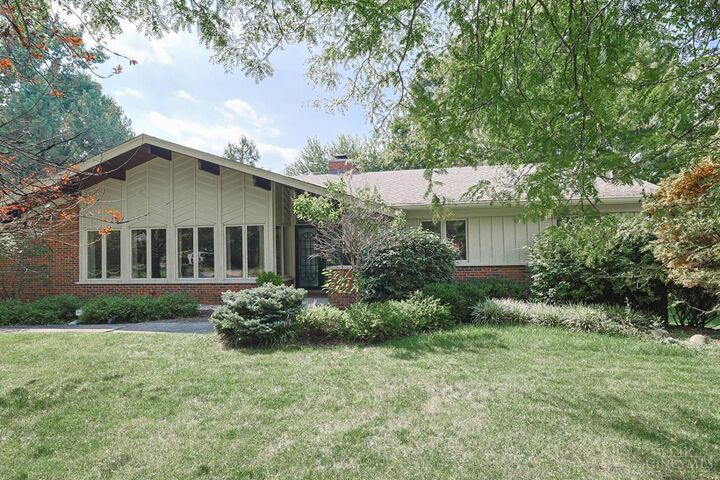 Property Photo: 7673 Greenfarms Drive OH 45224