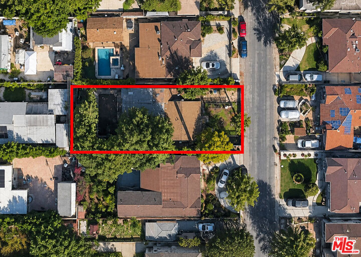Property Photo:  6325 Klump Ave  CA 91606 