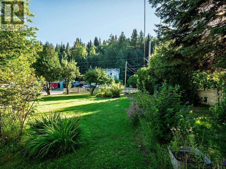 Property Photo:  1688 Aintree Drive  BC V2K 1H5 