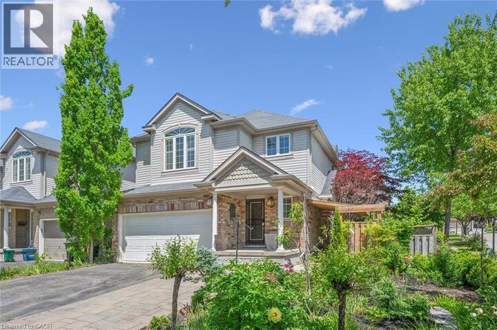 Property Photo:  153 Sims Estate Drive 2  ON N2A 0A6 