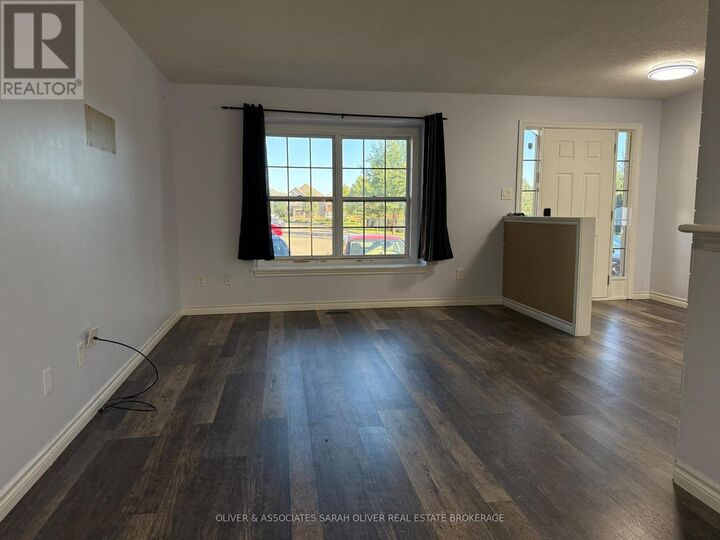 Property Photo:  3320 Meadowgate Boulevard West 2  ON N6M 0A7 