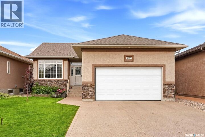 Photo de la propriété: 4857 McCombie Crescent SK S4W 0B2