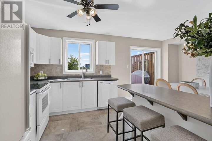 Property Photo:  37 Timber Ridge Court  ON P3E 6K1 