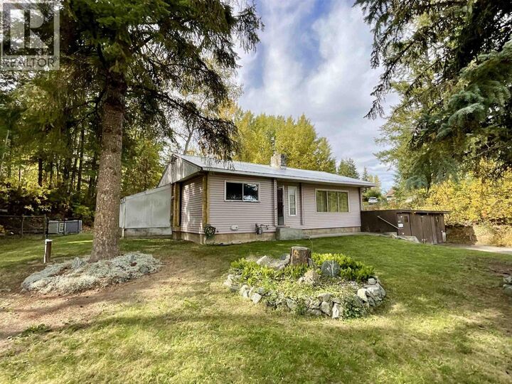 Photo de la propriété:  1817 Marble Street  BC V2J 4M5 