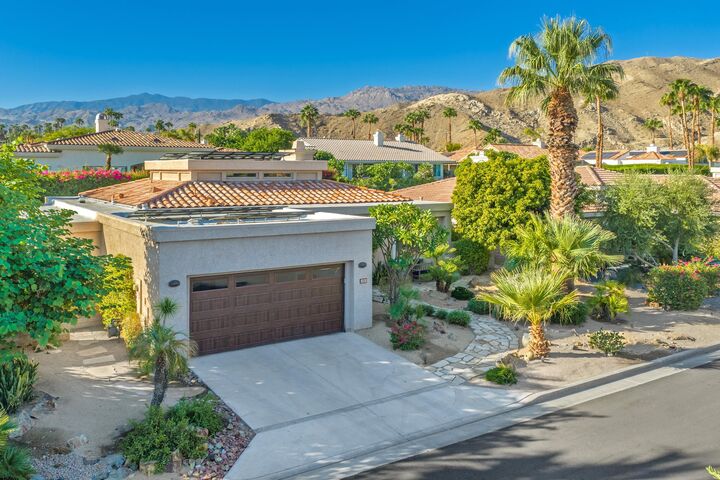 Property Photo: 131 Vista Monte CA 92260