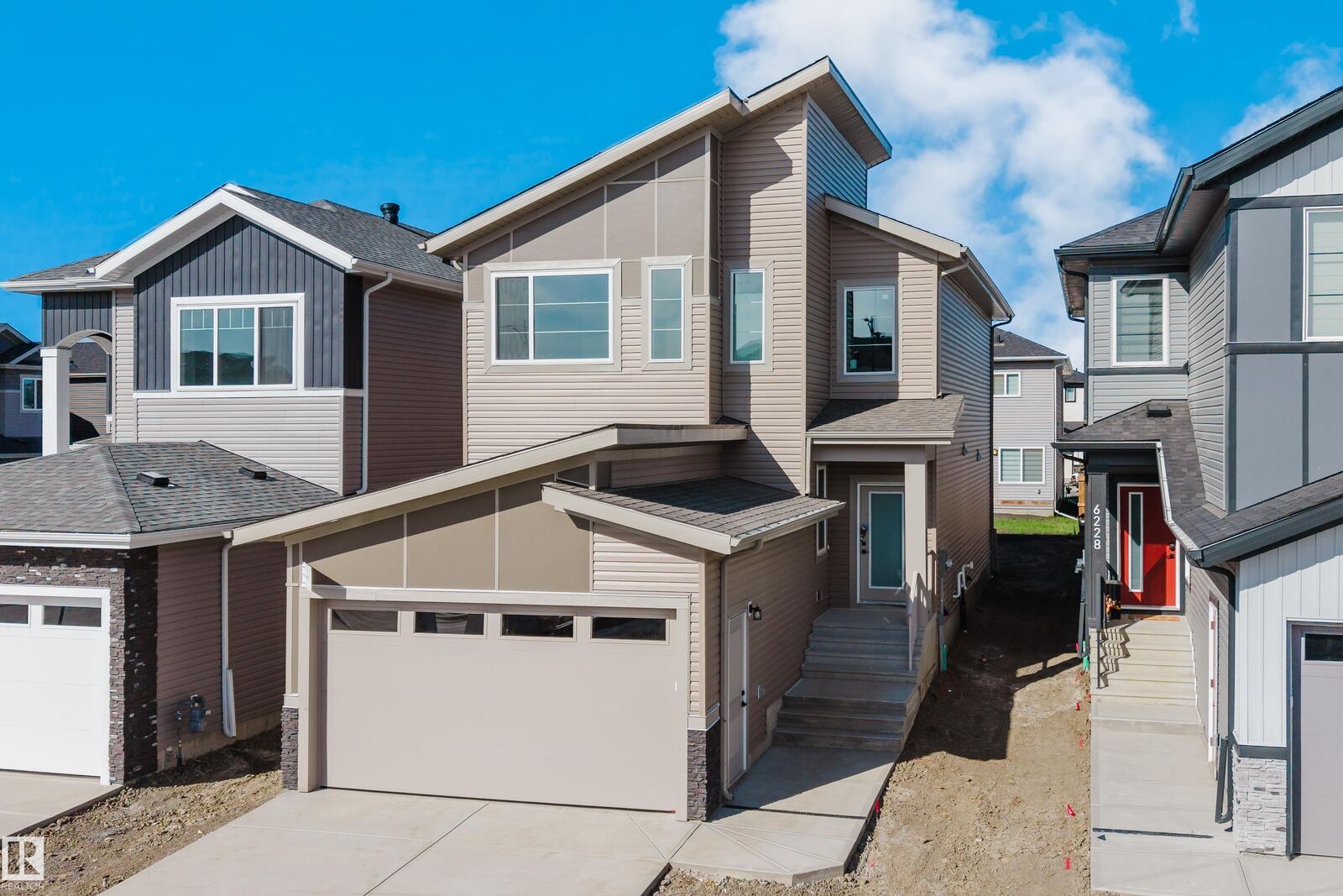 Property Photo:  6230 45 Avenue  AB T4X 0Z3 