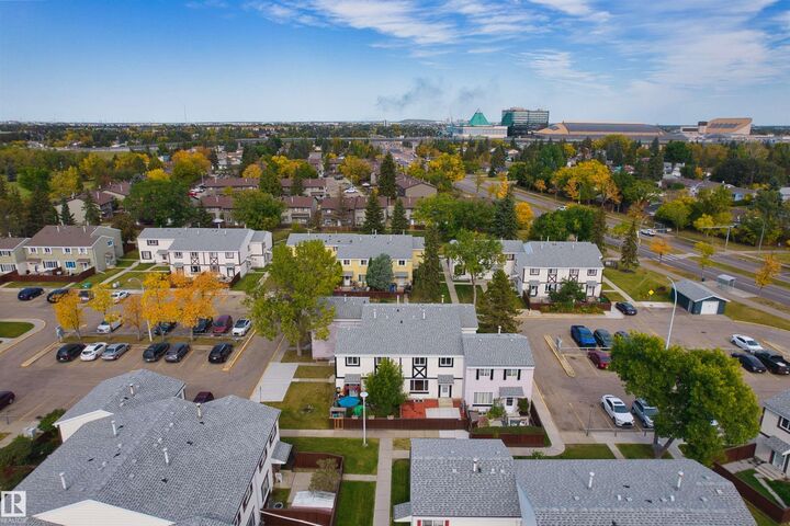 Property Photo:  155 Primrose Gardens Gardens NW  AB T5T 0R1 