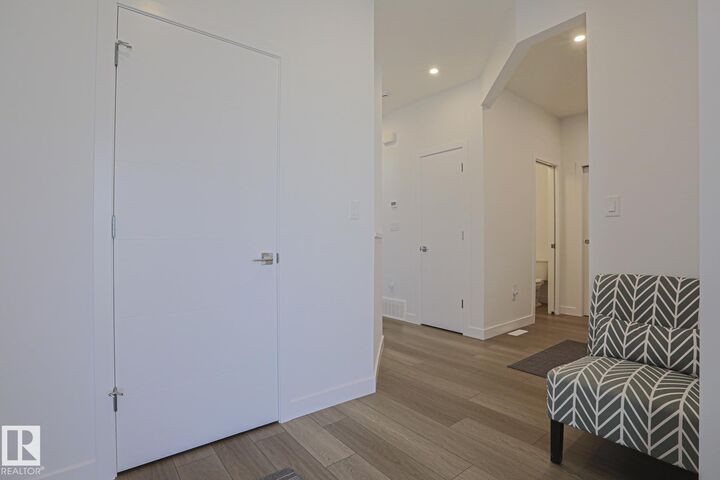 Property Photo:  102 Royal Street  AB T8N 7X4 