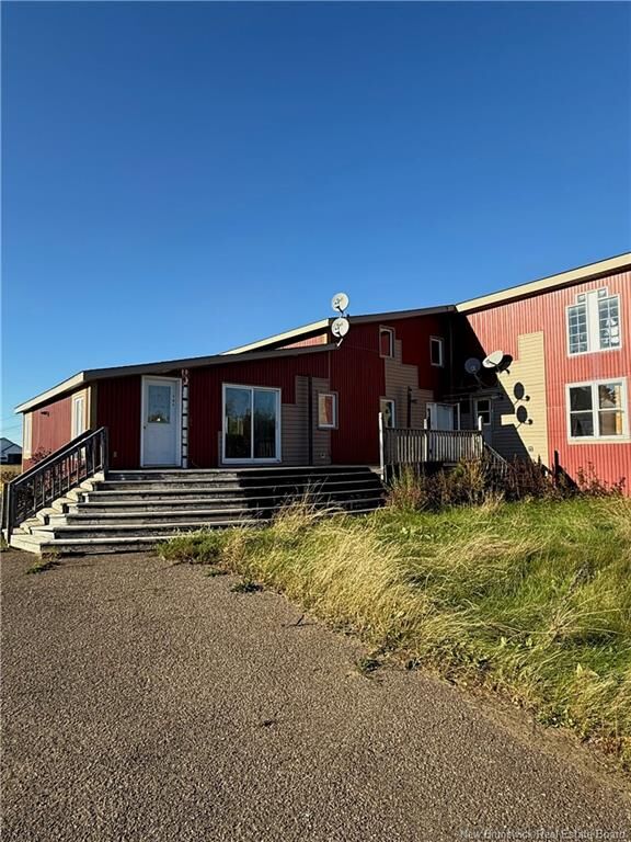 Property Photo:  194 Pointe A Bouleau  NB E1X 3M3 
