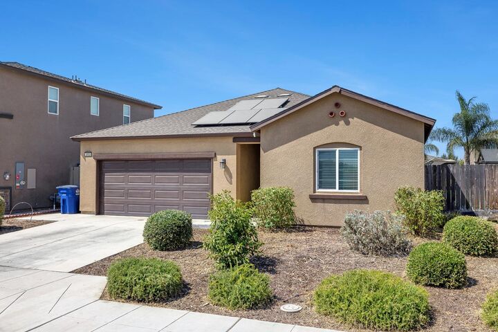 Property Photo:  3553 Nile Street  CA 93637 