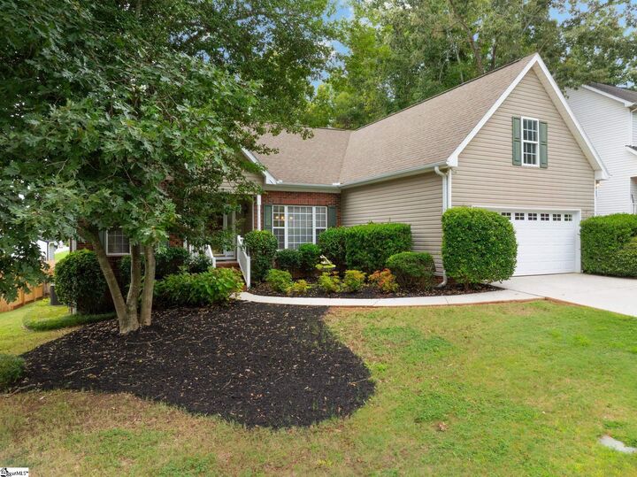 Property Photo:  110 Amberjack Court  SC 29687 