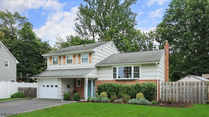 Property Photo:  2292 Sunrise Ct  NJ 07076 