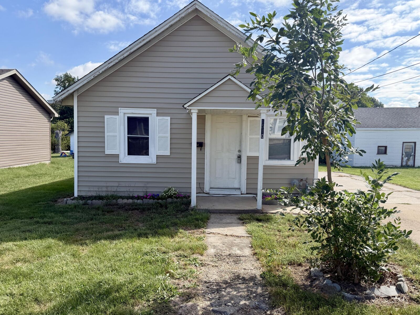 Property Photo:  1510 N Washington Street  MO 65265 